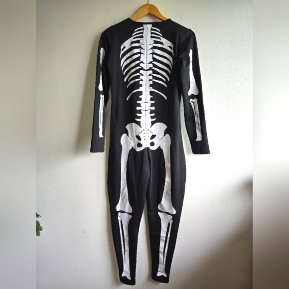 NWT! Tipsy Elves, Skeleton Bodysuit Costume, Black/White, Size Large -$79.95 - Picture 8 of 16